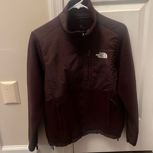 Chocolate brown Women’s NorthFace Fleece